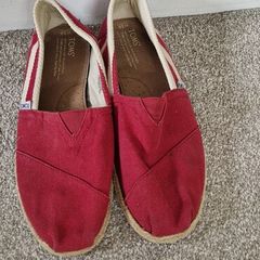 Ladies Tom's shoes