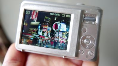 SAMSUNG Digital Camera ES28 12.0MP Metallic