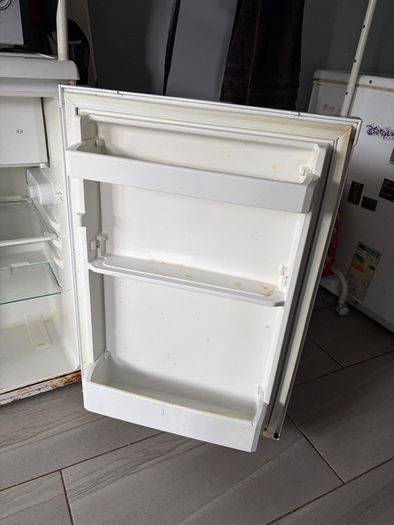under counter fridge