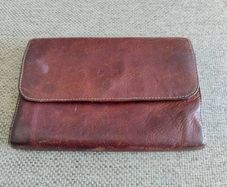 Vintage Malo Italian leather wallet with lots of pockets and compartments in very good condition with a lovely patina 20cm x 14cm when closed see all photos FREE STANDARD POSTAGE INCLUDED
