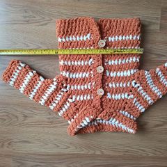 Child sweater