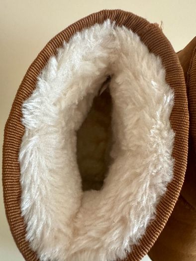 Girls boots