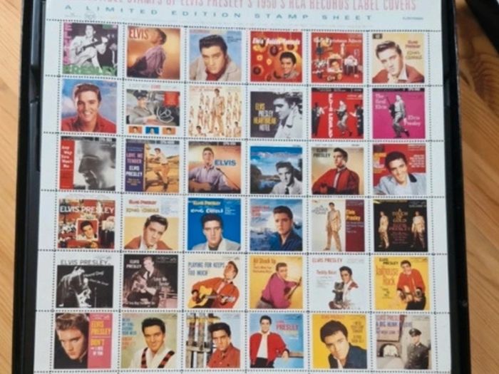 Elvis Presley Vintage - Highly Collectable  The 1992 release of "Elvis Presley: The King of Rock 'n' Roll - The Complete 50's Masters".  5-CD box set format