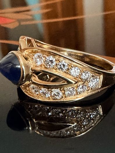 Boucheron Sapphire & diamond ring
