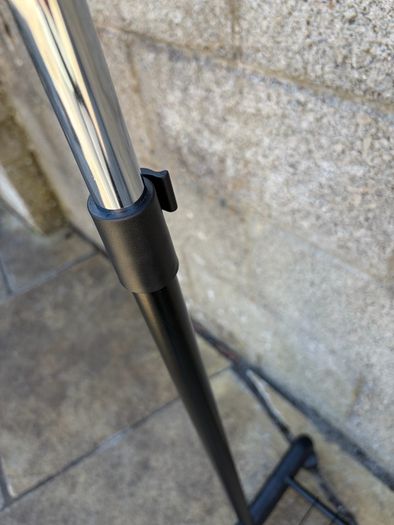 clothes rail
