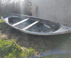 19ft Foot 'sullivans wide beam boat