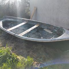 19ft Foot 'sullivans wide beam boat