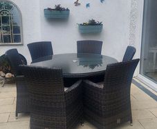 Garden Table and 6 Chairs with cushions