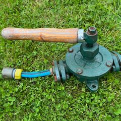 Semi rotary hand pump