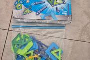 Magnetic tiles