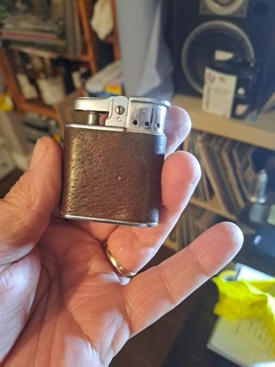 Vintage Ronson Whirlwind Lighter.
