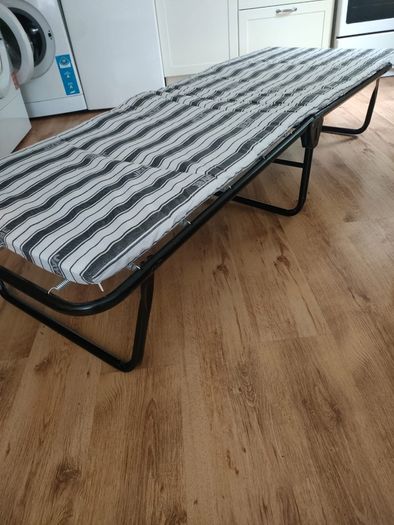 Fold-Up Bed