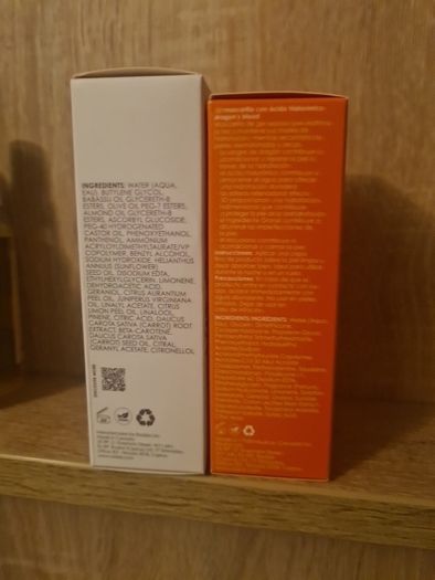 Rodial Dragon's Blood Hyaluronic Mask 50ml RRP 59E and Rodial Vit C drops 30ml.. Excellent for Hydration.  2 for 30e