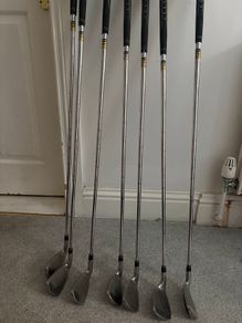 Wilson Staff D100 Irons