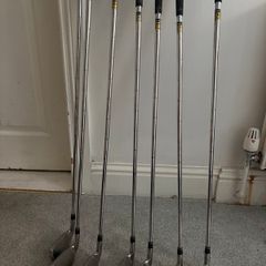 Wilson Staff D100 Irons