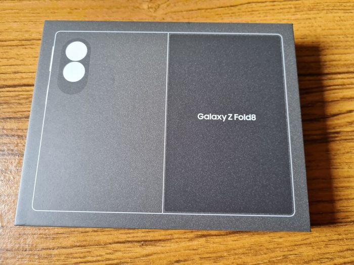 Samsung Galaxy Z Fold 8