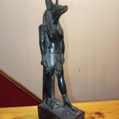 egyptian statue