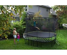 Trampoline Spring free and enclosure