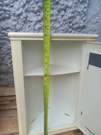 Bathroom wall storage