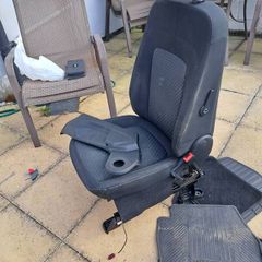 Ford tourneo connect drivers seat