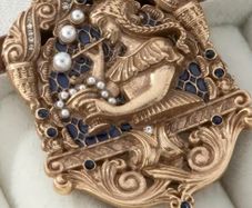 Vintage inspired brooch