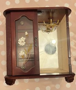 jewelry box
