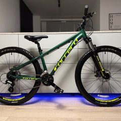 Carrera Vengeance Bike (Like New)