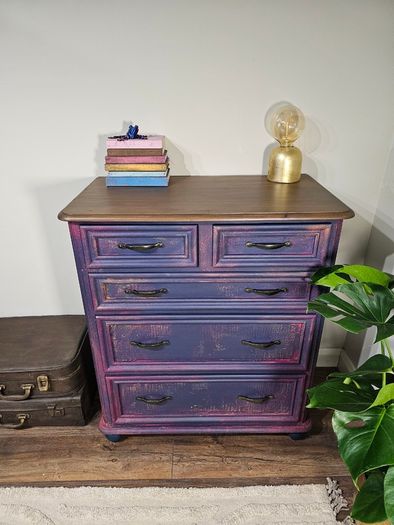 Chest of drawers