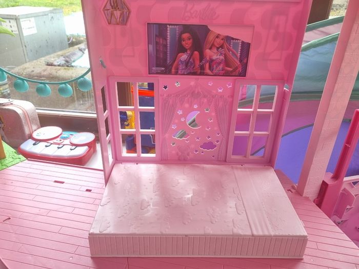 Barbie dreamhouse