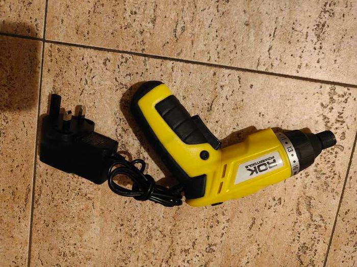 Electric screwdriver set
