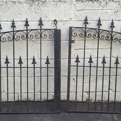 Gate