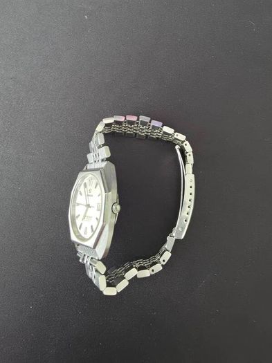 Omega constellation 1970s design
