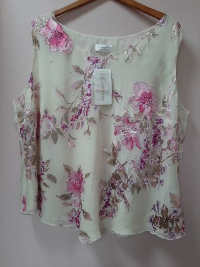 New beautiful KIRSTEN KROG designer top tag attached