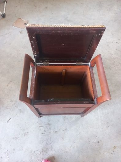Piano Stool/Bench with storage