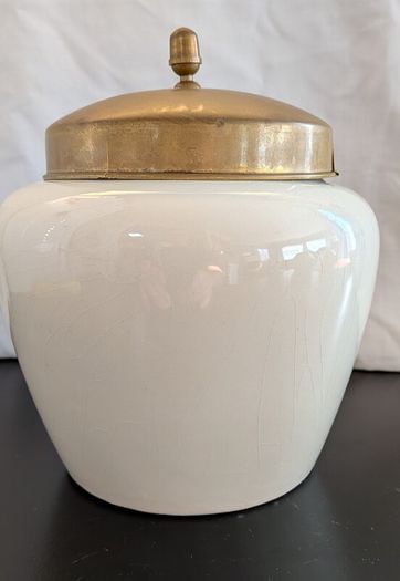 Zenith Gouda 1749 Amphora Pipe Tobacco Jar Humidor Brass Lid Holland c1950