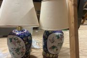 2 chinese  lamps