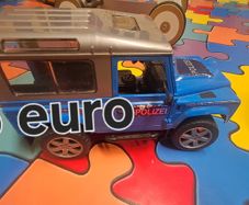 Toy car