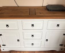 Chest of drawers