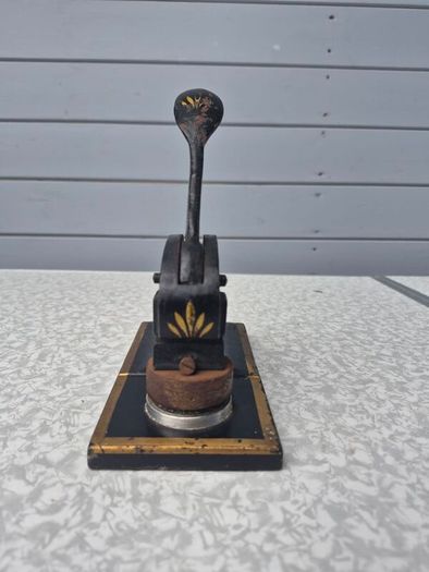 antique cast iron desktop embossing press
