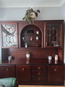 display cabinet