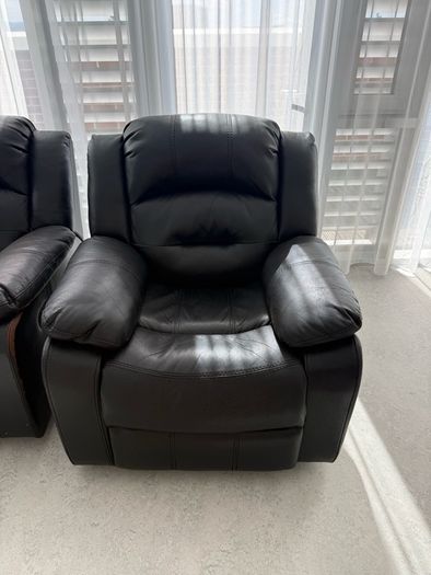 Black Leather Recliner Sofa Set (2-Seater & 1-Seater)