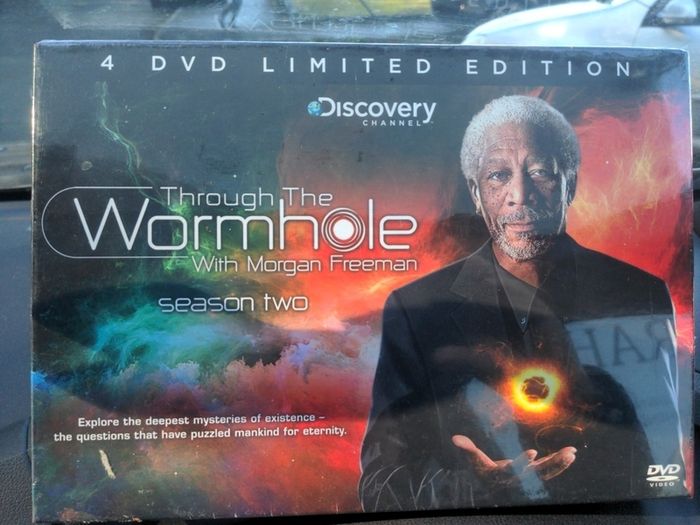 Through the wormhole with Morgan Freeman Season
