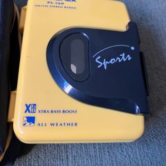 Vintage Retro Memorex Radio /Tape Walkman