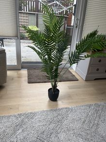 Artificial palm plant