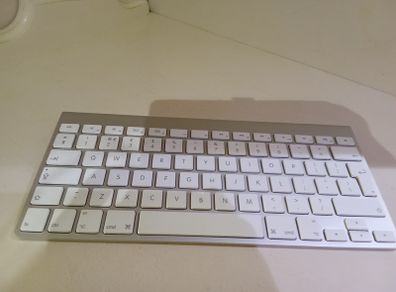 Apple Keyboard