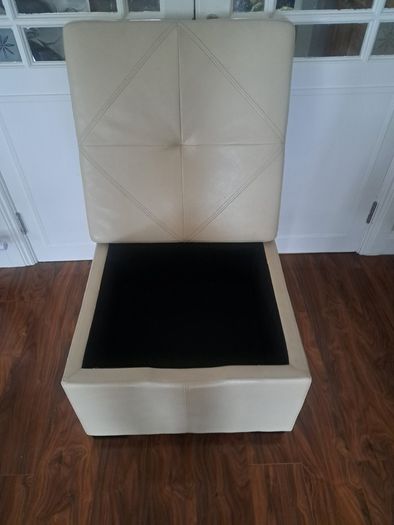 Storage ottoman