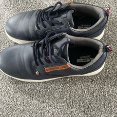 boys shoes