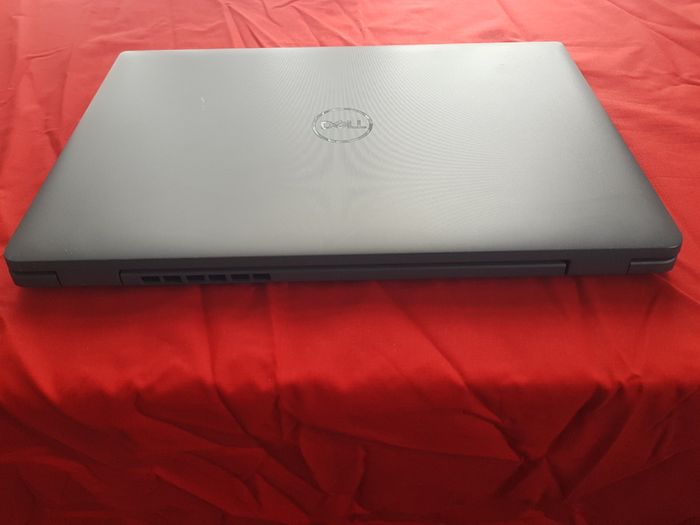 Dell Latitude 3540,i5 Cpu (13th gen) 32 GB, 512 GB Storage .