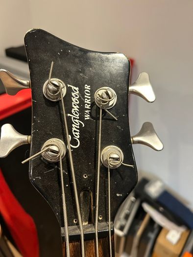 Tanglewood Warrior 4-string bass guitar