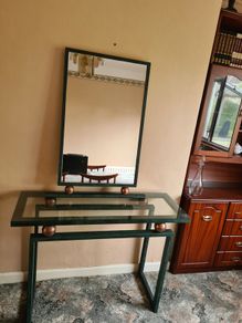Mirror & console table